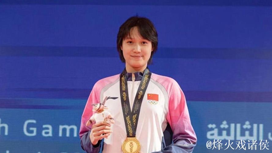 炸裂!13岁中国游泳天才少女仰泳上演一骑绝尘,后程发力太恐怖了 炸裂!13岁中国游泳天才少女仰泳上演一骑绝尘,后程发力太恐怖了