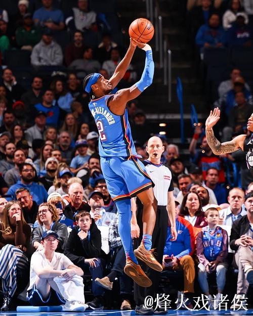 亚历山大狂砍54分雷霆13连胜 火箭1分绝杀骑士 亚历山大狂砍54分雷霆13连胜 火箭1分绝杀骑士