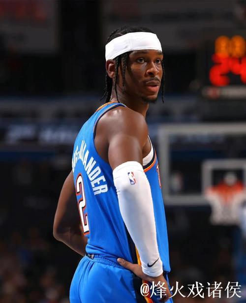 亚历山大狂砍54分雷霆13连胜 火箭1分绝杀骑士 亚历山大狂砍54分雷霆13连胜 火箭1分绝杀骑士