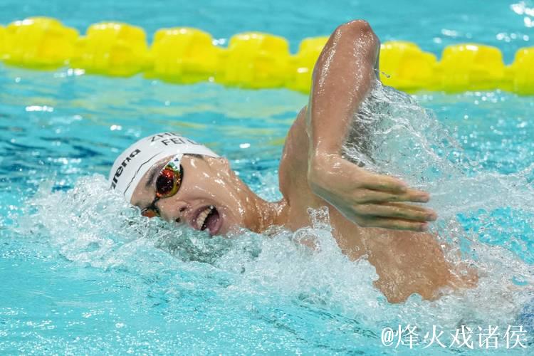张展硕打破全国青年纪录,摘得全运会男子800米自由泳金牌 张展硕打破全国青年纪录,摘得全运会男子800米自由泳金牌