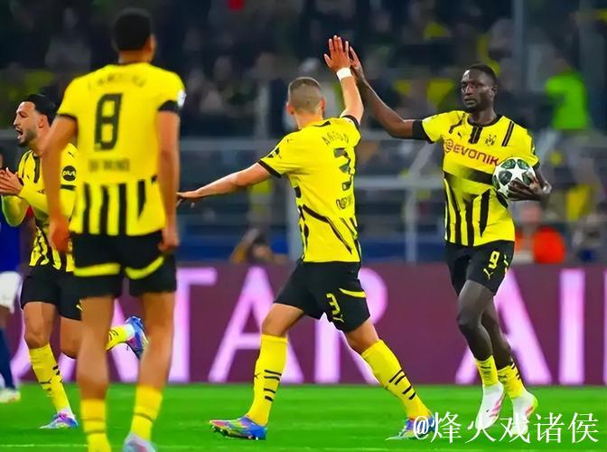 德天空:巴萨对多特边后卫瑞尔森感兴趣,已接触球员经纪人 德天空:巴萨对多特边后卫瑞尔森感兴趣,已接触球员经纪人