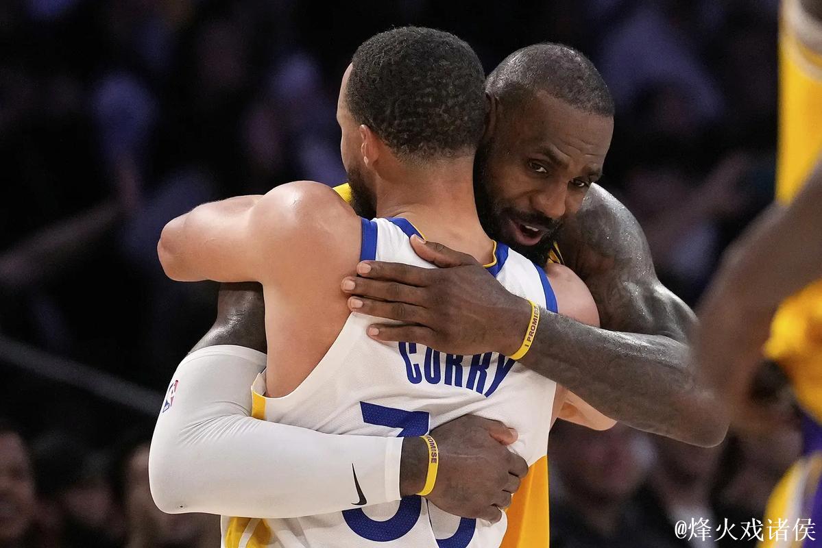 詹姆斯25+12完胜库里 湖人击溃勇士喜迎3连胜