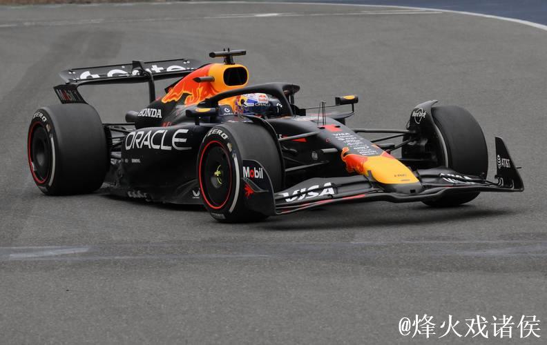 F1拉斯维加斯站:维斯塔潘摘冠,迈凯伦双车成绩作废 F1拉斯维加斯站:维斯塔潘摘冠,迈凯伦双车成绩作废